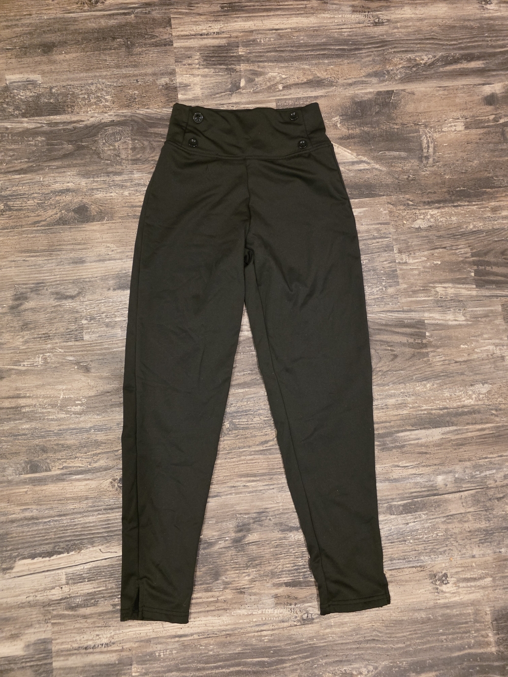 High-Waist Black Button Detail Leggings